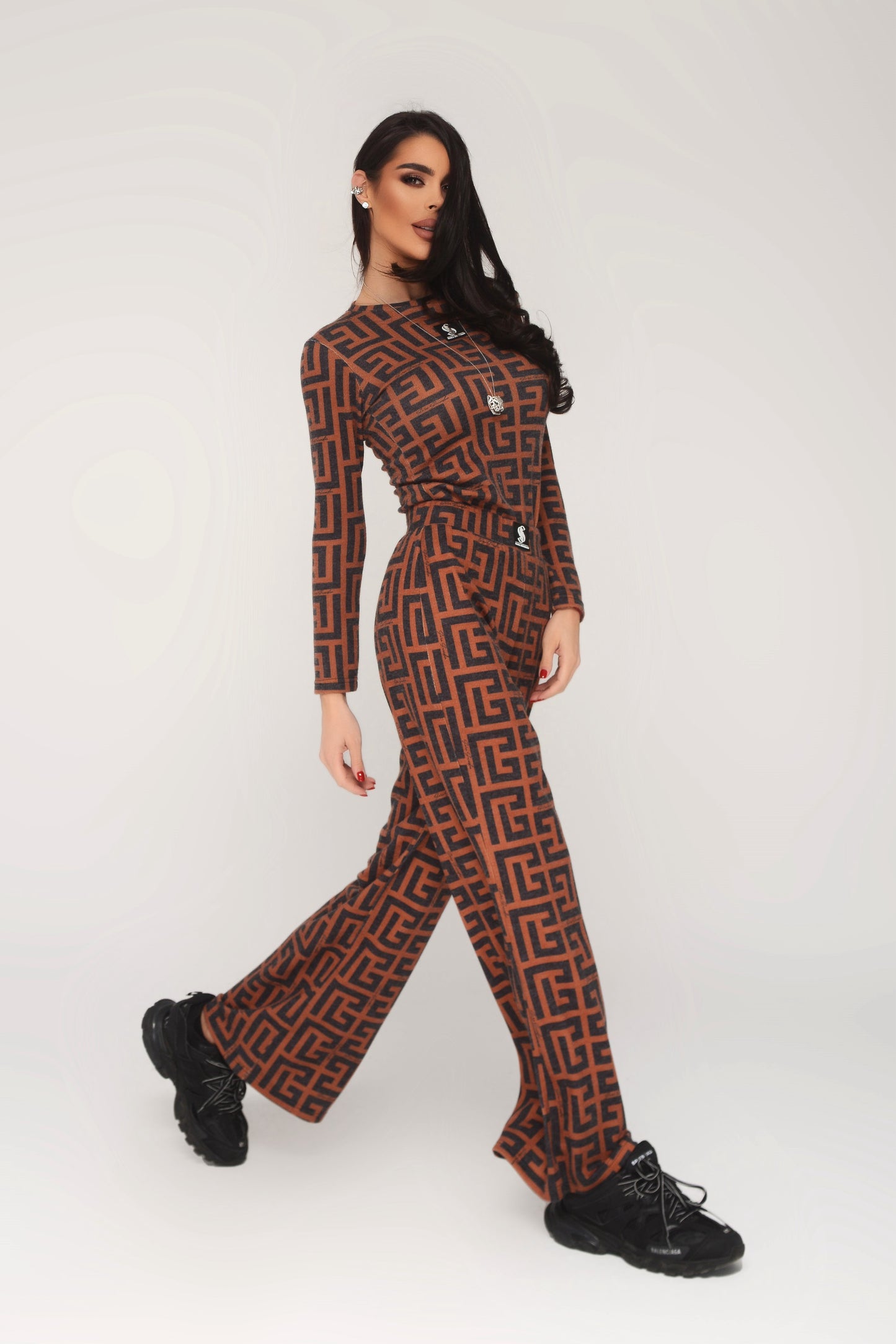 Блуза от Фино Плетиво Монограм /Brown/