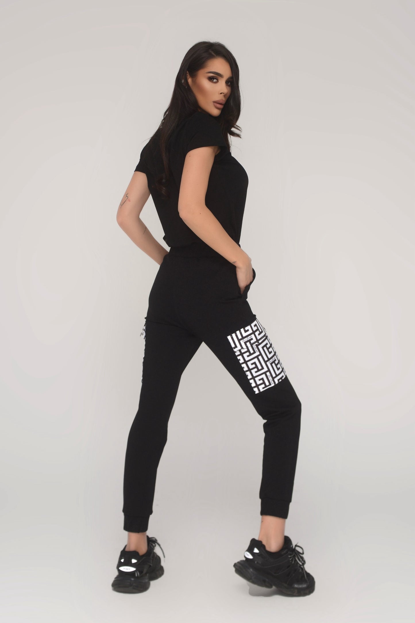 Тениска Монограм Tag Black/White