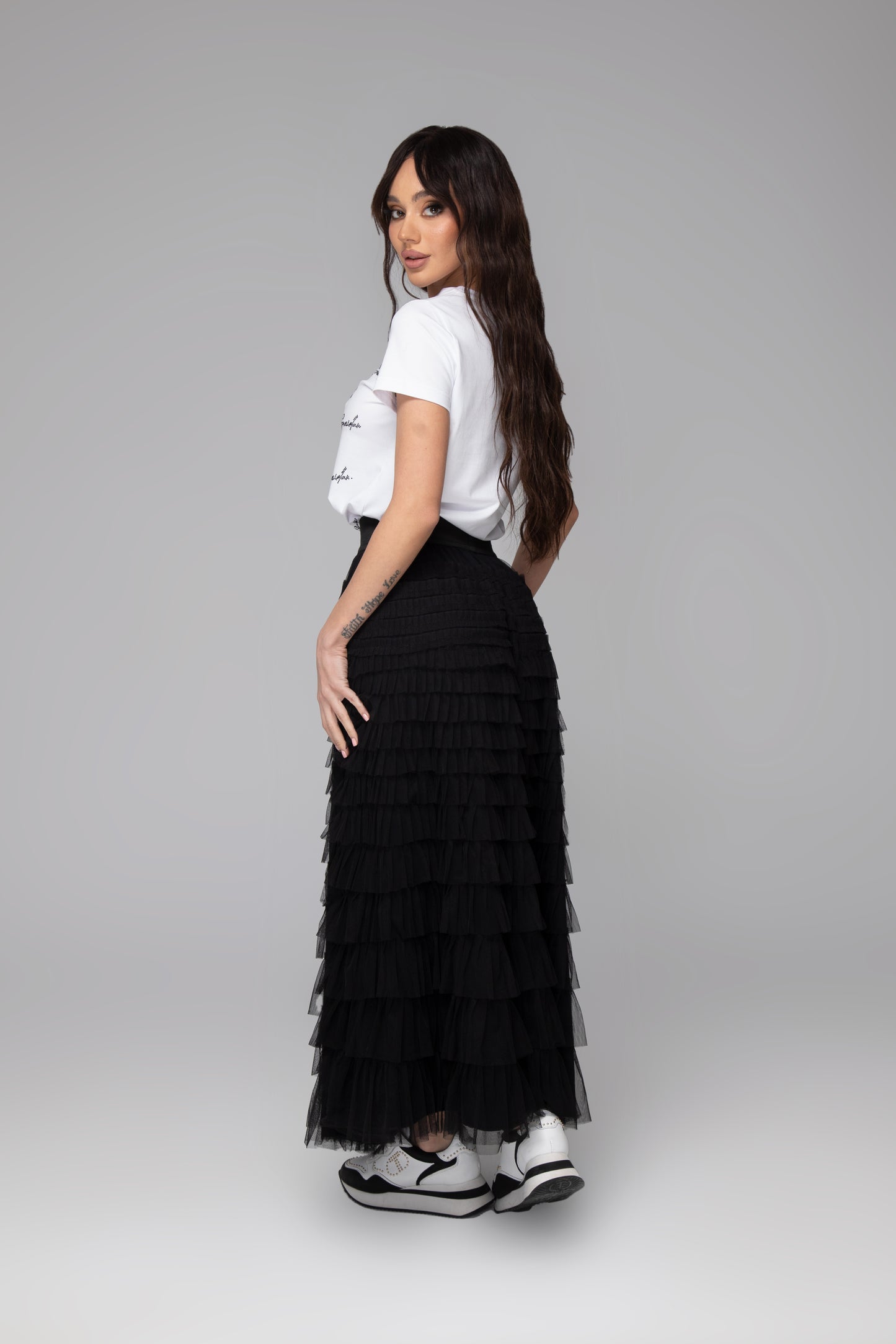 Пола " Dream" Black