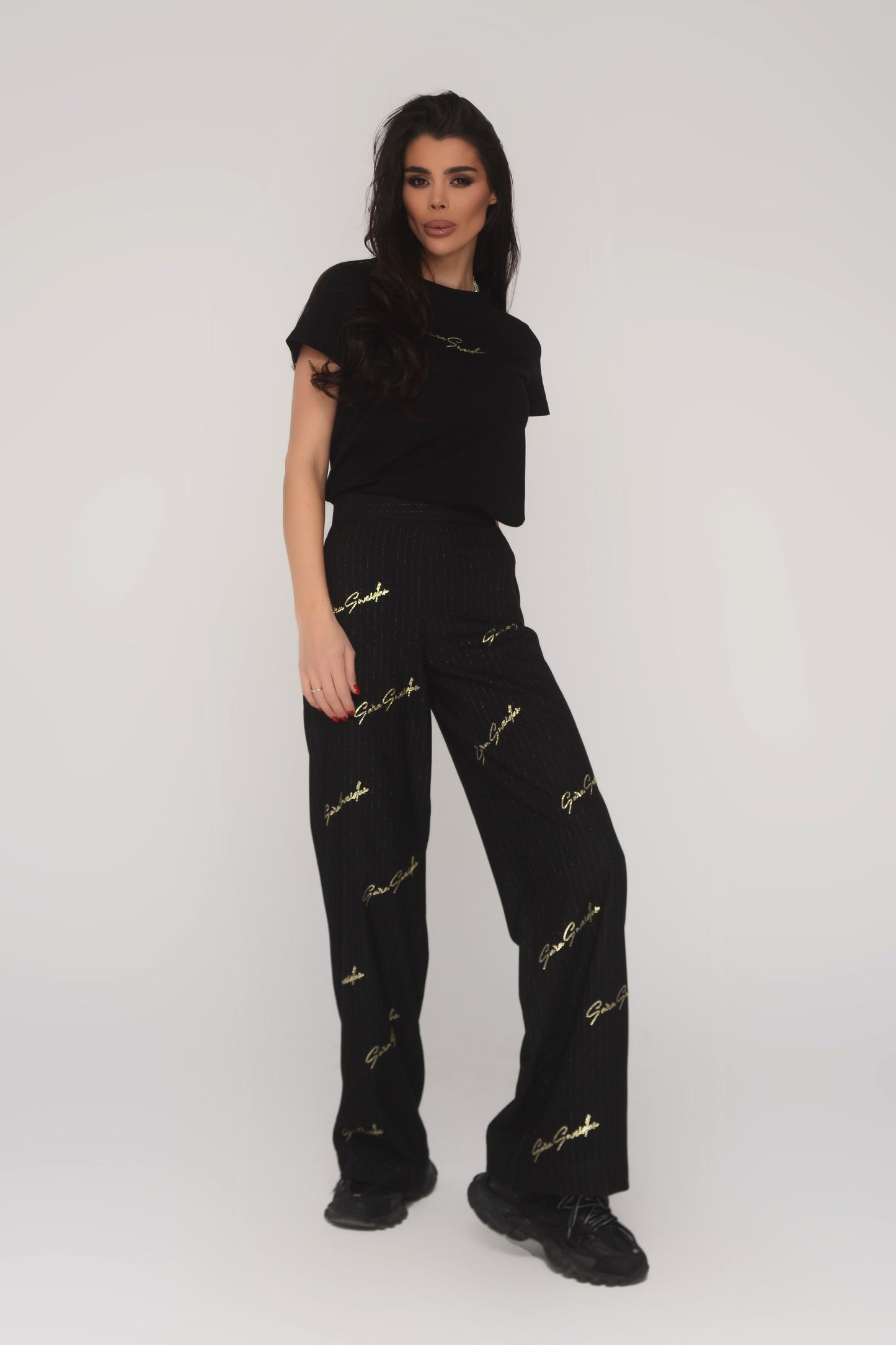 Тениска "Sara Sweidan" Crystals