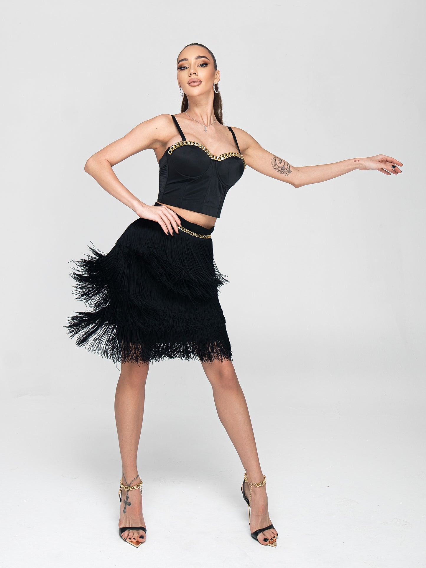 Луксозна Пола с ресни “Fringes Black”